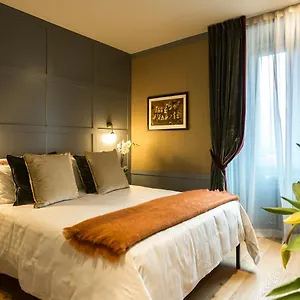 Living 2*, Milan Italy